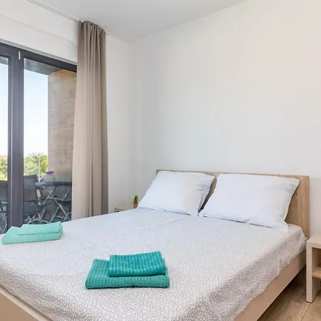 Garden Apartment Medulin Exterior photo